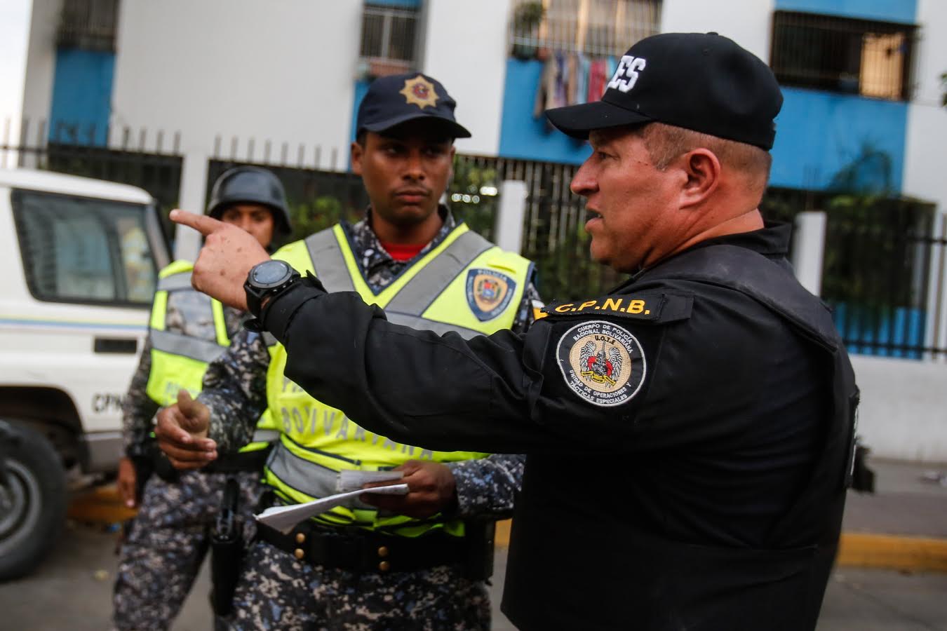 Despliegue de seguridad en la Intercomunal de El Valle (3)