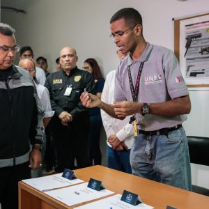 Inaugurado simulador de tiro en la Universidad Nacional Experimental de la Seguridad (17)