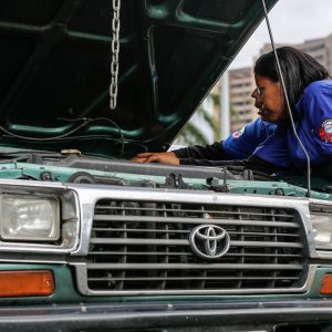 Cicpc inició dispositivo de revisión de vehículos en Caracas (8)