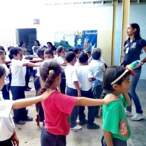 Estudiantes de la E.B Carlota de Castro reciben charla sobre desarme voluntario en Falcón (7)