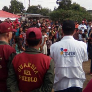 150 niños y niñas del estado Trujillo recibieron regalos navideños (10)