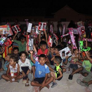 Con velada navideña en Isla de San Carlos niños disfrutaron de entrega de juguetes (14)