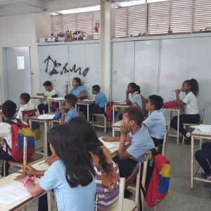 “Aprendiendo con el Saren” instruyó a 684 venezolanos en tres estados del país (1)
