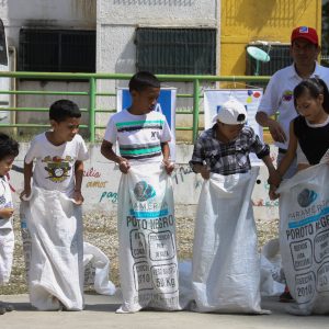 Niños de Petare disfrutan de festival Carnavales en Paz y Alegría 2019 (7)