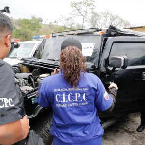 15 vehículos fueron recuperados en despliegue del Cicpc en la carretera Petare-Santa Lucia (4)