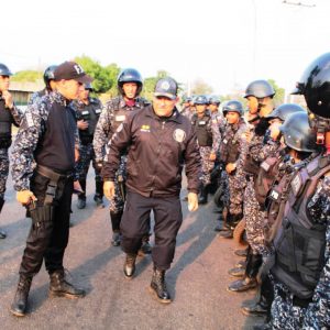 Funcionarios de la PNB participan en Dispositivo Semana Santa Segura en Apure (5)