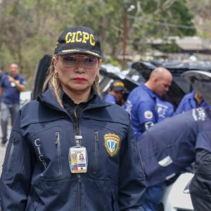 Recuperados 15 vehículos en la carretera Petare-Santa Lucía tras despliegue del Cicpc (1)