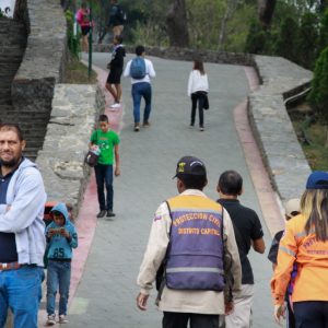 Viceministro Hanthony Coello en el Waraira Repano (9)