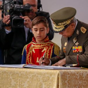 Gobierno nacional rindió honores a Simón Bolívar, El Libertador a 236 años de su natalicio (1)