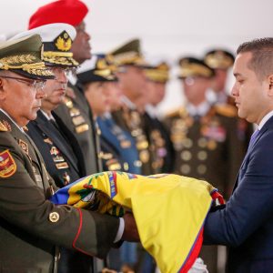 Gobierno nacional rindió honores a Simón Bolívar, El Libertador a 236 años de su natalicio (7)