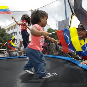 Mpprijp entrega obsequios a 200 niños de fundaciones en Caracas (10)