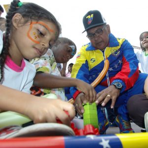 Mpprijp entrega obsequios a 200 niños de fundaciones en Caracas (17)