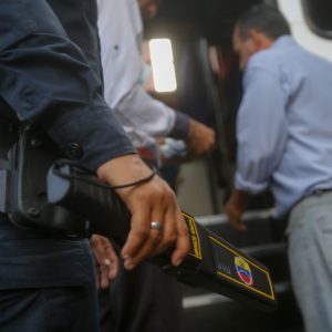 Mpprijp desplegado en terminal La Bandera para supervisar cumplimiento de zona libre de armas (5)