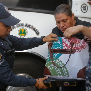 Mpprijp desplegado en terminal La Bandera para supervisar cumplimiento de zona libre de armas (7)