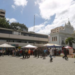 Frente Preventivo estudia propuestas para la parroquia La Candelaria en Caracas (16)