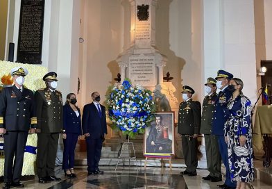 En el Panteón Nacional inició conmemoración del Bicentenario de la Batalla de Pichincha