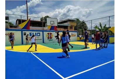 Culminan en un mes 150 canchas deportivas gracias al programa “Mi cancha bonita”