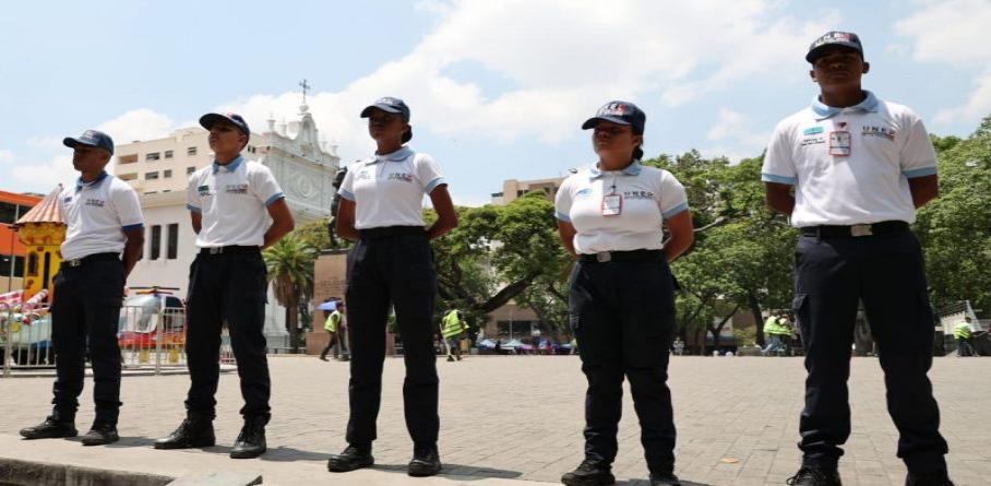 UNES DESPLIEGA ESTUDIANTES PARA LA PROTECCIÓN DEL PUEBLO EN ESTA SEMANA SANTA 2025