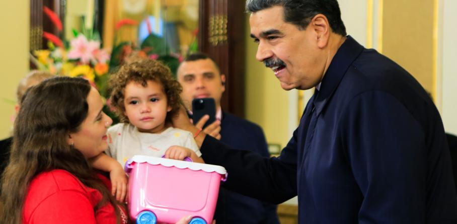 JEFE DE ESTADO: CELEBRAMOS CON AMOR Y SOLIDARIDAD EL REGRESO DE ESTA PEQUEÑA CON SU FAMILIA