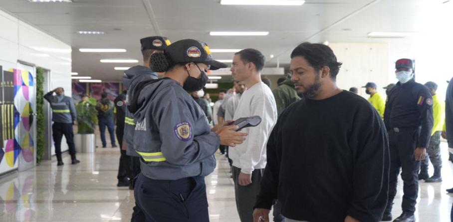 ARRIBAN 206 CONNACIONALES GRACIAS A LA GRAN MISIÓN VUELTA A LA PATRIA