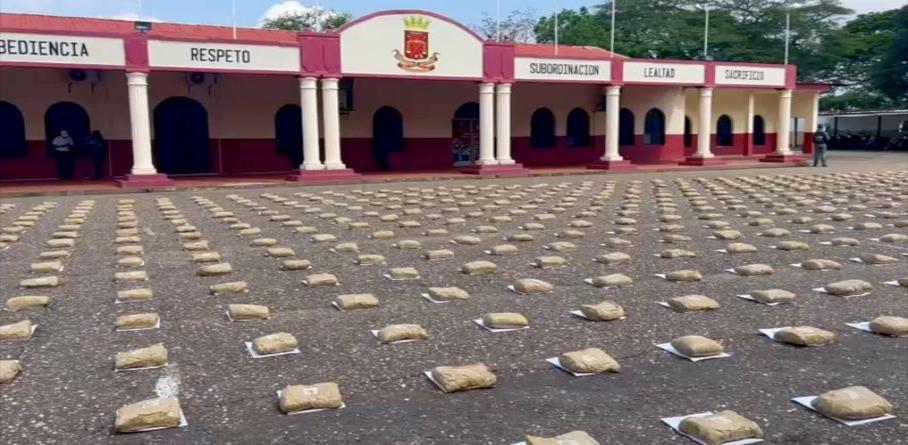 INCAUTADOS 433 KILOGRAMOS DE MARIHUANA EN APURE