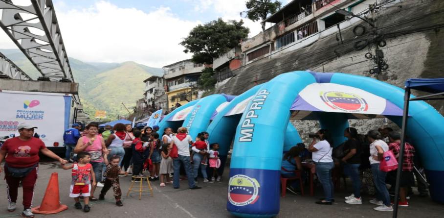 PLAN ANTONIO JOSÉ DE SUCRE BRINDA ATENCIÓN SOCIAL EN LA COMUNIDAD DE SAN JOSÉ DE PETARE