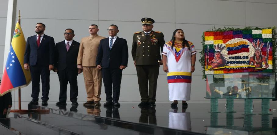 CONMEMORAN 533 AÑOS DEL DÍA DE LA RESISTENCIA INDÍGENA EN EL PANTEÓN NACIONAL