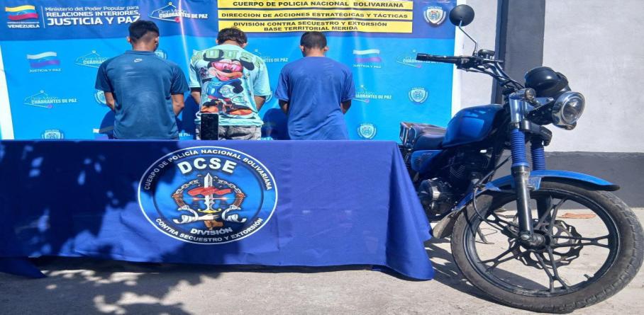 CPNB MÉRIDA CAPTURÓ EN FLAGRANCIA A TRES CIUDADANOS POR PRESUNTO ROBO Y EXTORSIÓN