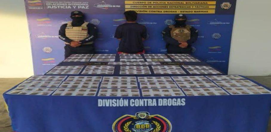 CPNB DETIENE A CIUDADANO CON 340 ENVOLTORIOS DE DROGA EN BARINAS