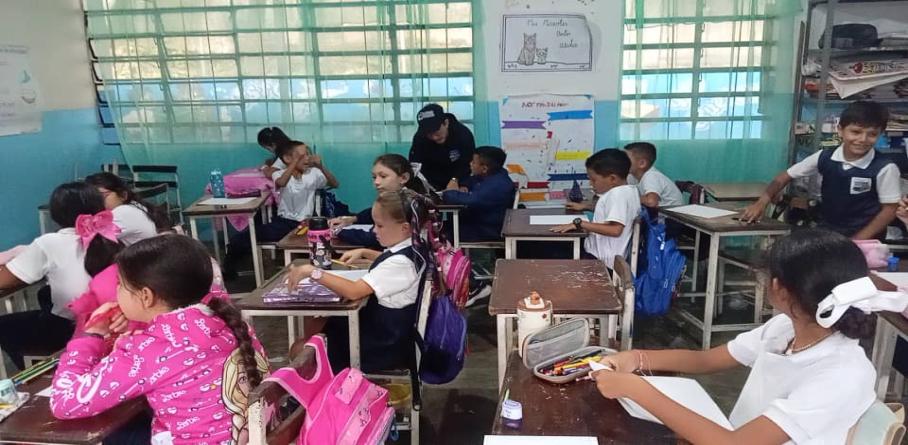 MÁS DE 10 ESTUDIANTES DISEÑAN SUS METAS JUNTO AL SENADES EN TÁCHIRA