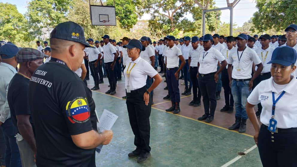 Imagen de MIL 086 ESTUDIANTES FUERON JURAMENTADOS EN LA UNES DE BARLOVENTO