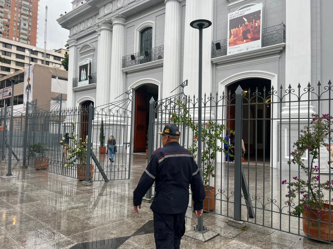 Imagen de BOMBEROS REALIZAN VISITAS DE INSPECCIÓN A TEMPLOS HISTÓRICOS ESTE DOMINGO DE RAMOS EN CARACAS
