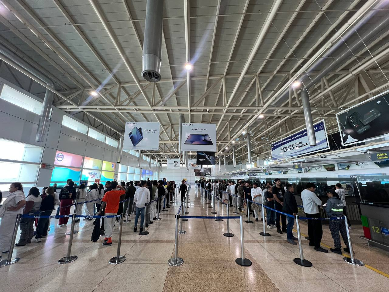 LLEGA A VENEZUELA EL VUELO NÚMERO 128 DE VUELTA A LA PATRIA  CON 209 CIUDADANOS DESDE ARIZONA