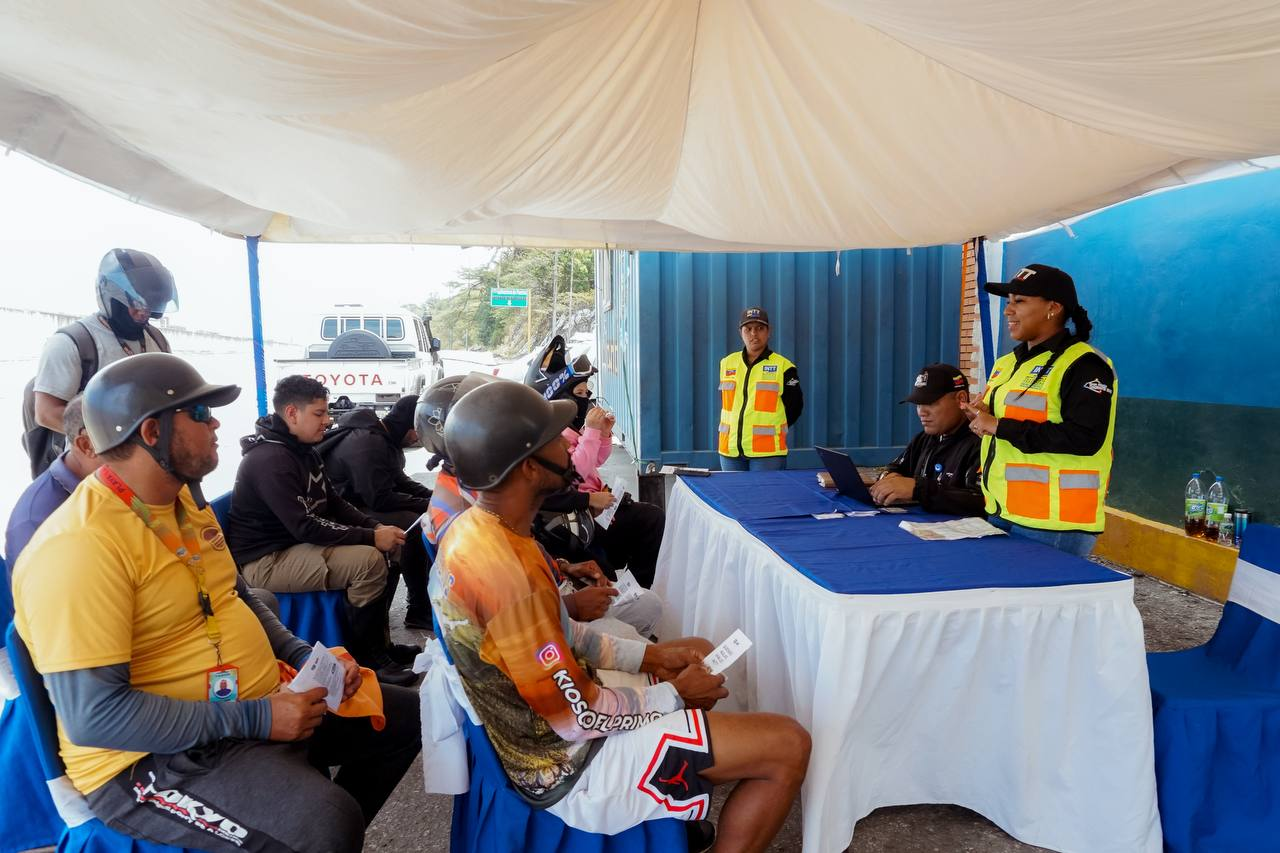 PRESIDENTE DEL INTT SUPERVISA MOVILIDAD Y SEGURIDAD VIAL EN PUERTO CABELLO DURANTE LA SEMANA SANTA