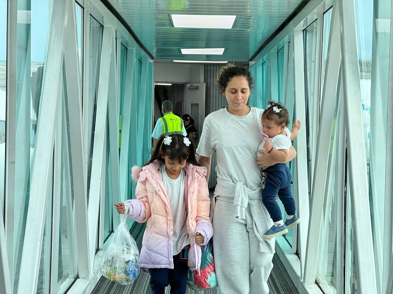 ¡BIENVENIDOS A CASA! ATERRIZÓ NUEVO VUELO DE LA GRAN MISIÓN VUELTA A PATRIA CON 157 MIGRANTES REPATRIADOS