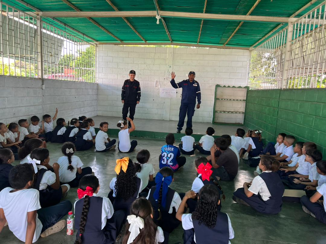 Imagen de DGNB FORTALECEN LA PREVENCIÓN Y SEGURIDAD EN INSTITUCIONES EDUCATIVAS DE APURE Y MIRANDA