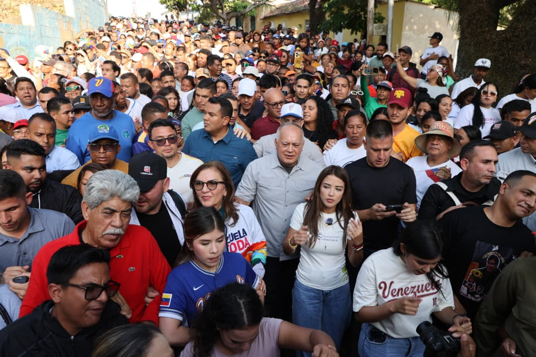 DIOSDADO CABELLO LIDERA MOVILIZACIÓN EN FALCÓN Y LLAMA A LA UNIDAD NACIONAL POR LA PAZ