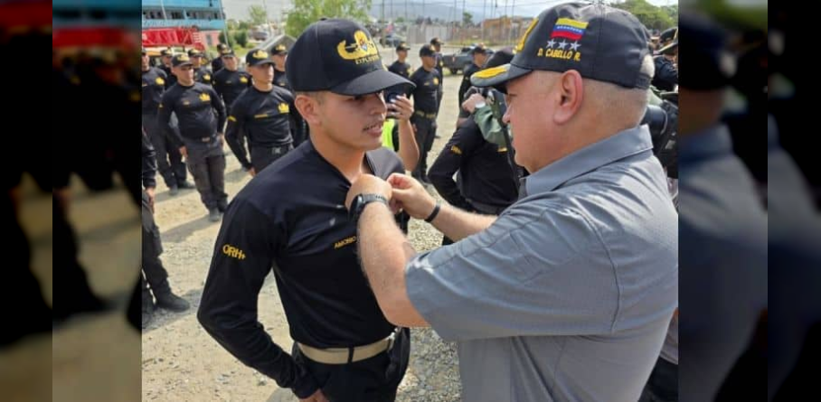 DIOSDADO CABELLO: "ES UN HONOR PARA MÍ ENTREGARLES SU RECONOCIMIENTO COMO TÉCNICOS EXPLOSIVISTAS"