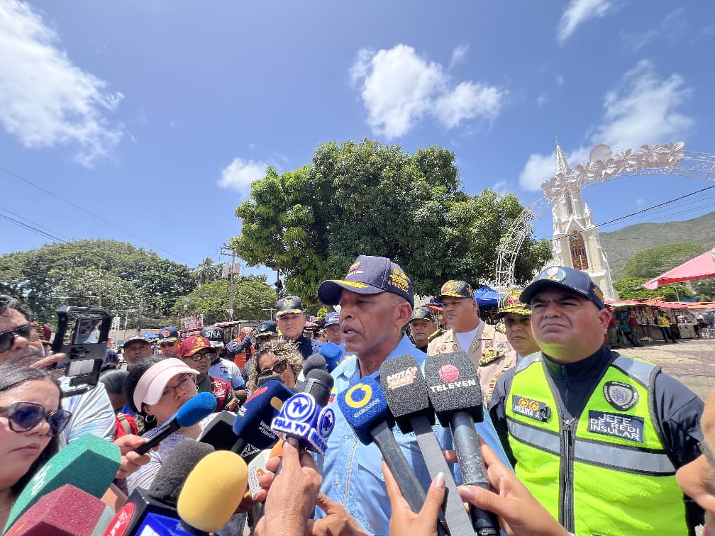MÁS DE 2 MIL 900 FUNCIONARIOS RESGUARDARÁN A LA VIRGEN DEL VALLE