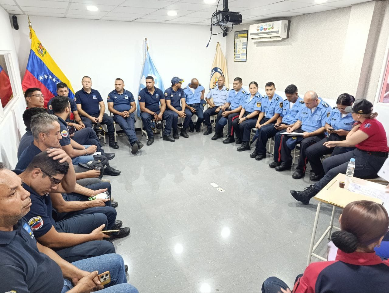 DGOA REALIZA JORNADA DE APOYO PSICOLÓGICO PARA SU PERSONAL TRAS SISMO DEL 24 DE JUNIO