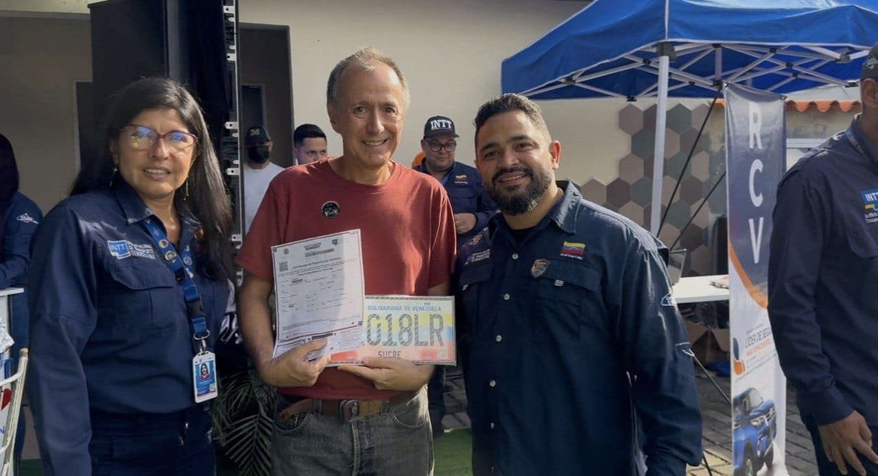 Imagen de INTT ENTREGA DE CERTIFICACIONES A LÍNEAS DE TRANSPORTE EN LA EXPO MOTOR TÁCHIRA 2026